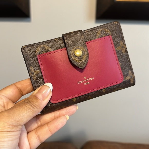 ✨Authentic✨LV JULIETTE WALLET - Picture 4 of 14
